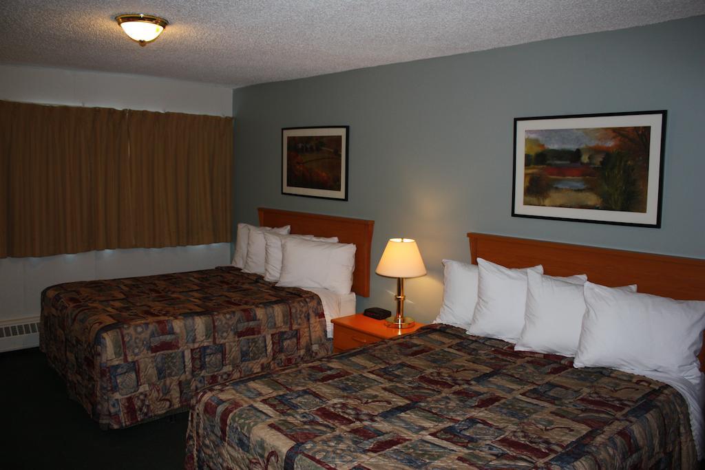 Northwoods Inn & Suites Saskatoon Esterno foto