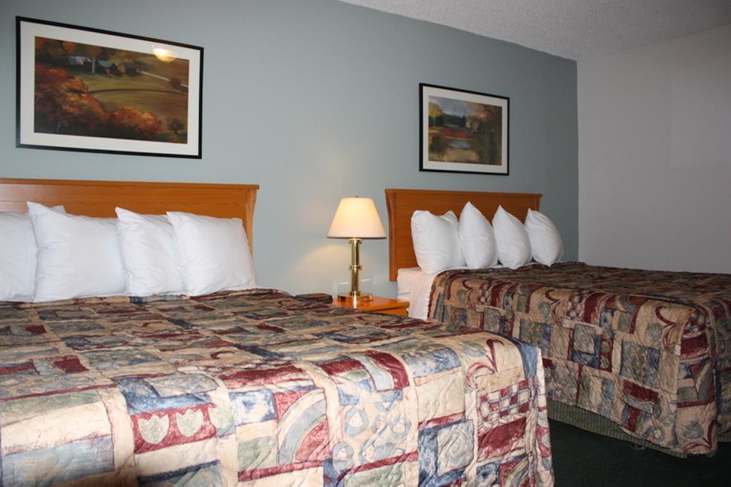 Northwoods Inn & Suites Saskatoon Esterno foto